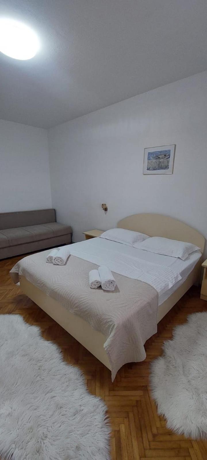Apartment Toncica オミシュ エクステリア 写真